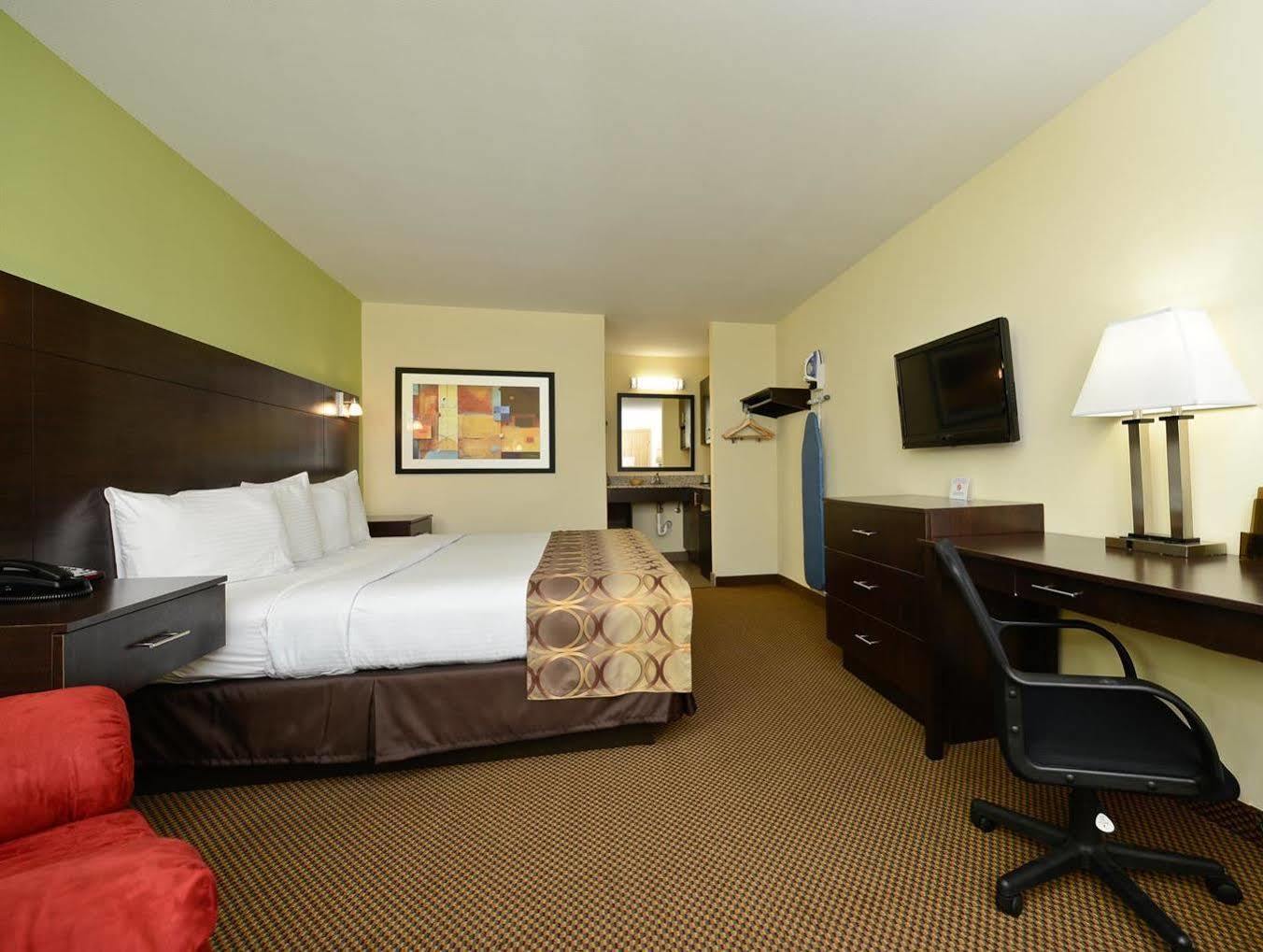 Americas Best Value Inn Lake Charles Interstate 210 Exterior photo