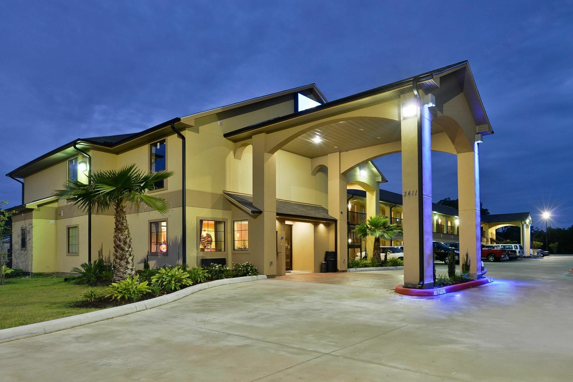 Americas Best Value Inn Lake Charles Interstate 210 Exterior photo